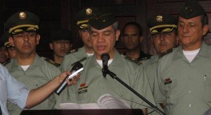 El Inspector de la Policía, general José León Riaño, con la cúpula de la Policía Metropolitana. 