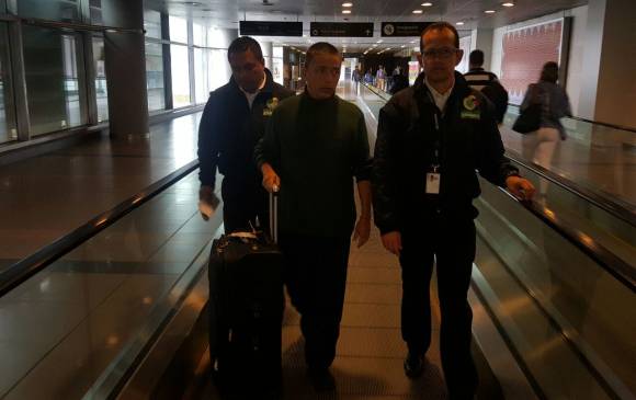 Migración Colombia detuvo a exoficial del Ejército requerido por nexos con paramilitares